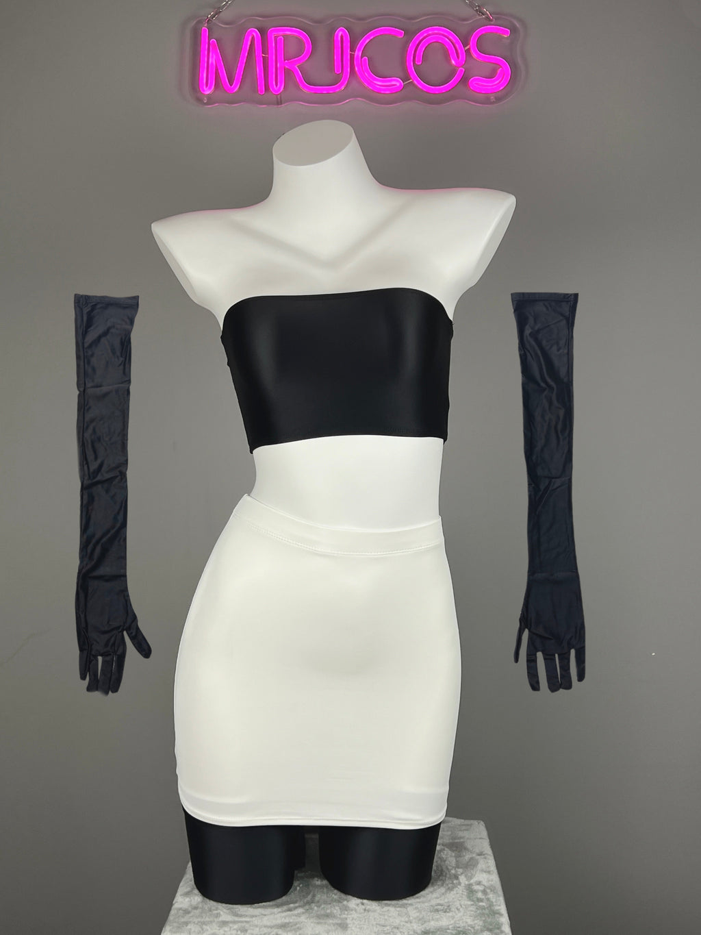 Anime Team Rocket Spandex Leather Cosplay Costume Set with Gloves and Skirt - Nix Guide To